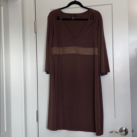 Dress - Picture 1 of 3